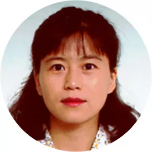 Xian-Xian Niu photograph