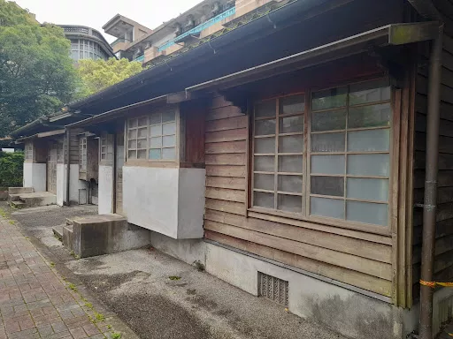 Xin-Jie Elementary School, Zhongli District, Taoyuan City - Elementary school in Taoyuan City, Taiwan