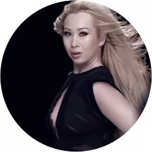 Xonia - Australian singer-songwriter