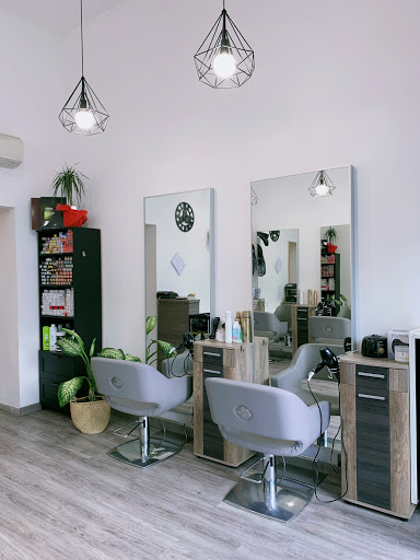 XY SALON - Hairdresser in Milan, Italy