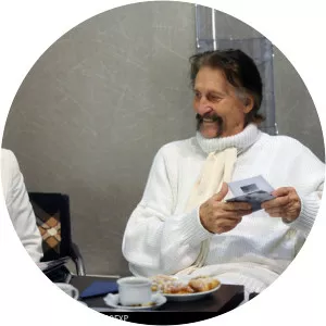 Ya-Zhen Zhao - Luigi Colani's wife