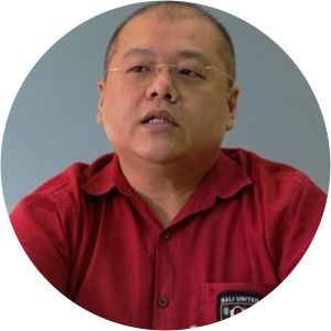 Yabes Tanuri photograph