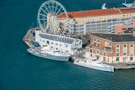 Yachtline 1618 Spa - Furniture manufacturer in Genoa, Italy