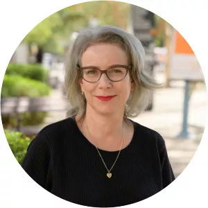 Yael Hashiloni-Dolev