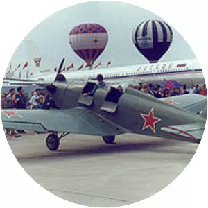 Yakovlev UT-2 - 