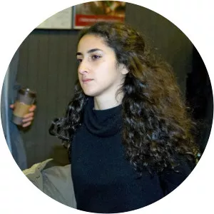 Yalda Khadir photograph