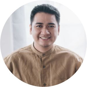 Yan Tiemuer photograph