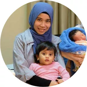 Yanesthi Hardini photograph