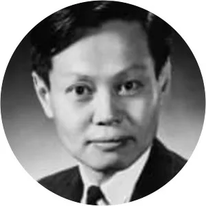 Yang Chen-Ning - Chinese theoretical physicist