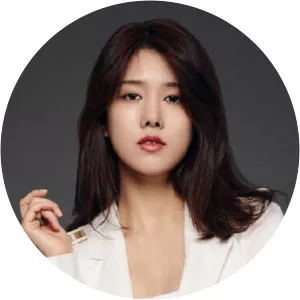 Yang Jiwon - South Korean singer