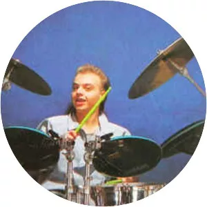 Yann Cortella - Musician