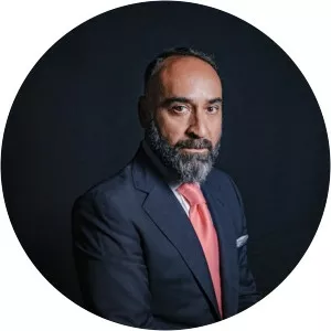 Yannis Christopoulos Singer