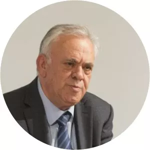 Yannis Dragasakis