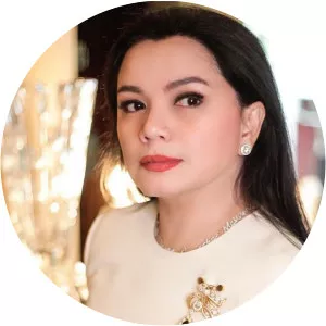 Yanti K. Isfandiary photograph