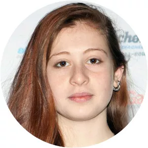 Yara Pilartz - Actress