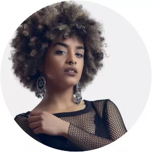 Yasiris - Musical artist