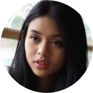 Yasmeen Fadilah photograph