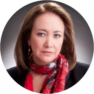 Yasmín Esquivel Mossa