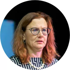 Yelena Pereslegina photograph