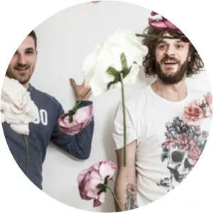 Yelmet - Musical artist