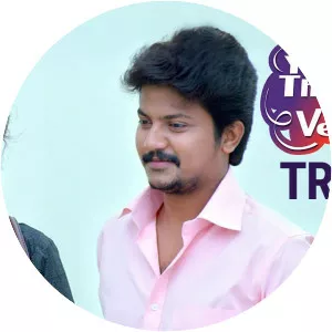 Yenda Thalaiyila Yenna Vekkala