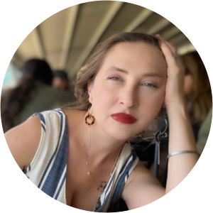 Yeşim Iynemli photograph