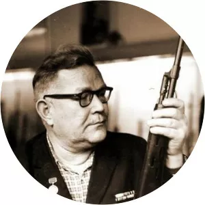 Yevgeny Dragunov - Designer