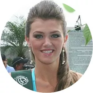 Yllka Berisha - Model