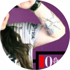 Yneliz - Musical artist