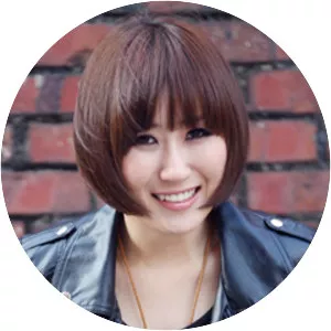 Yoari - South Korean singer