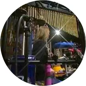 Yogo Pausch Musician - 