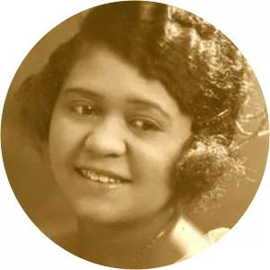 Yolande Du Bois photograph