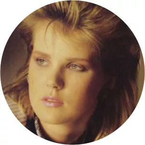 Yona Dunsford - Musician