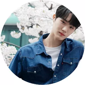 Yoon Hyun-suk - Vocalist