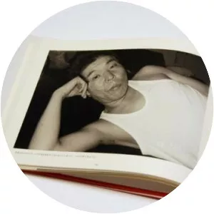 Yoshiko Kamikura - Photographer