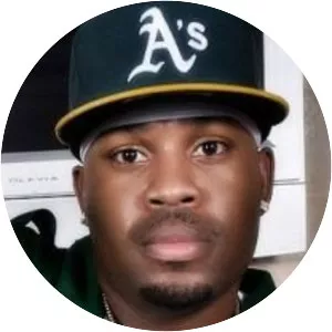 Young Gee - Musical artist