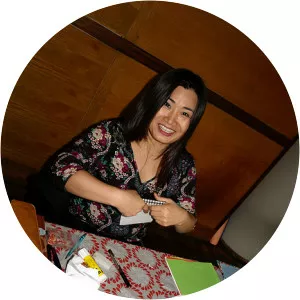 Young-Hee Kim - Sculptor