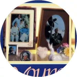 Young Joe, the Forgotten Kennedy - 1977 ‧ Melodrama/Drama ‧ 1h 40m