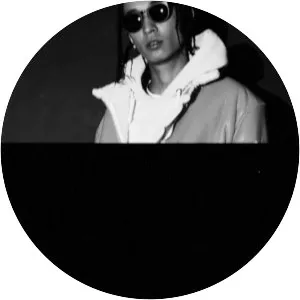 YOUNG JUJU - Musician