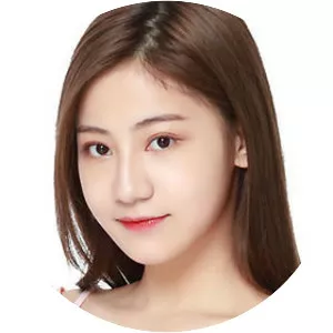 Yuan Yiqi - Chinese singer