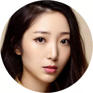 Yujin Liu - Actress