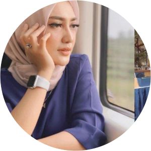 Yulita Intan Sari - Internet personality
