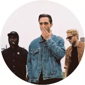 Yung Internet - Musical group