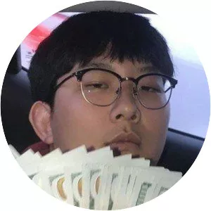 Yung Weej - Musical artist