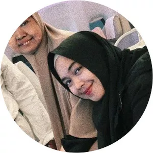 Yunifah Lismawati - Ria Ricis' mother