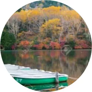 Yuno Lake - Lake in Japan