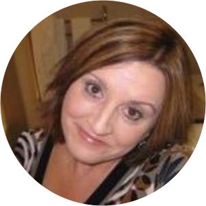 Yvonne Farr photograph