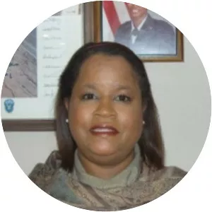 Yvonne Girard - Politician