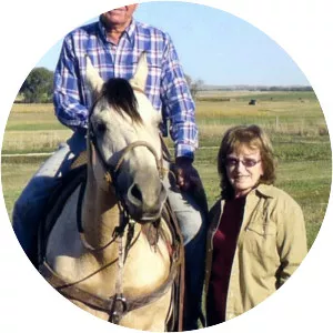 Yvonne Hollenbeck - Musical artist