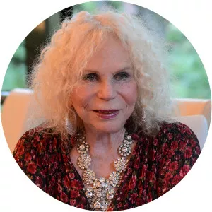 Yvonne Sylvia Marica Kálmán - 